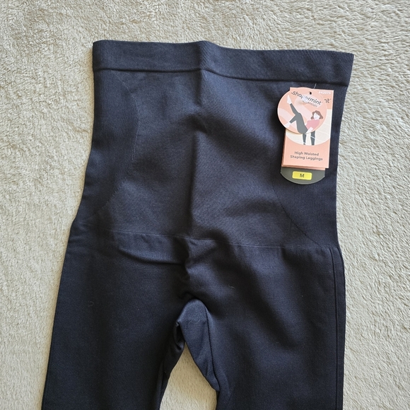 Shapermint high waisted shaping leggings size medium - Picture 5 of 10
